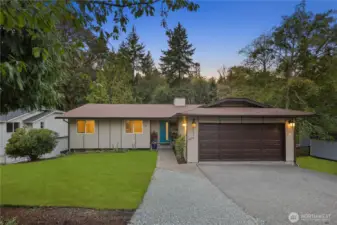 Welcome to this beautifully maintained home in Gig Harbor