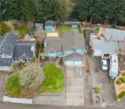 A good overhead glimpse at the space of this home
