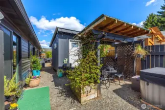 This is the other side of the house, off of the kitchen.