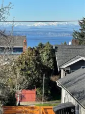 View to the west-(from the kitchen roof!