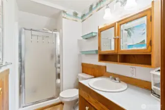 2nd full bathroom upstairs.