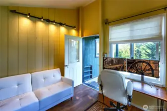 Day Studio attached to garage