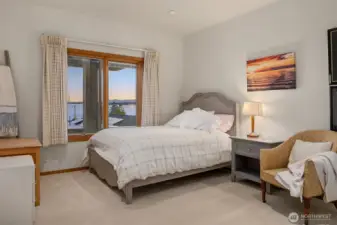 4th bedroom