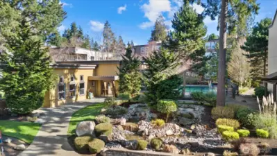 Community Grounds - Gorgeous!