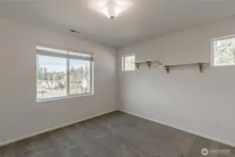 Additional bedroom.