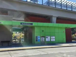 Walkable to Mountlake Terrace Light Rail Station.