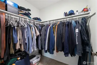 Large walk in closet master bedroom