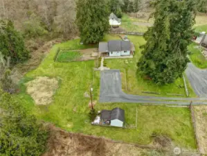 1.03 rural acre just two miles west of I-5