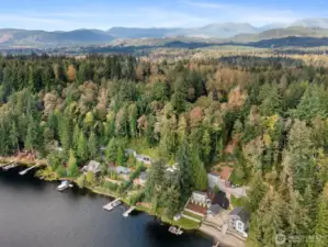 Overhead view of parcel and beautiful surrounding area