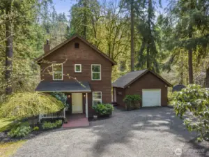 Tucked away at the end of a quiet, private drive, is this charming country cottage retreat - your own private escape from the everyday.