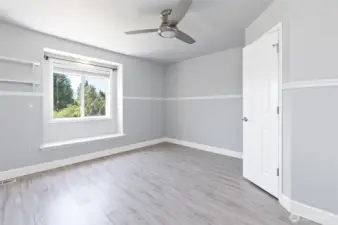 3rd large bedroom with walk in closet