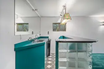 Wet bar in the recreation room