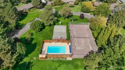 Private tennis courts available for residents to enjoy.