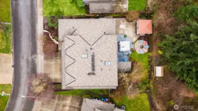 Fantastic yard. New roof in 2022