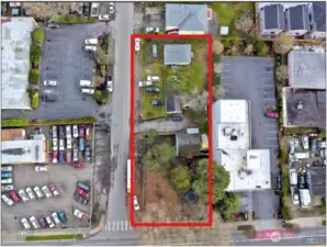 Red lot border is approximate. Buyer to verify