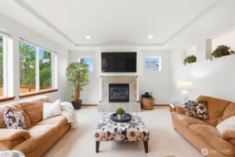 Room for everyone to gather around the gas fireplace to play board games or watch the Superbowl together!