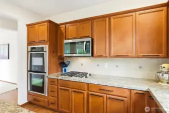 Double ovens and gas cooking make entertaining simple and fun.