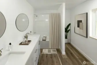 Primary en suite *Virtually staged*