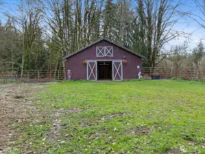 5 Stall barn