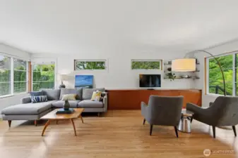 Amazing windows and built-ins