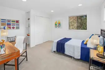 Upper level bedroom 2