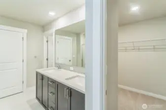 Spacious walk in closet