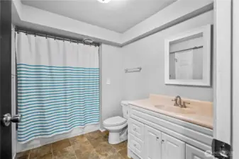 Upstairs full bath