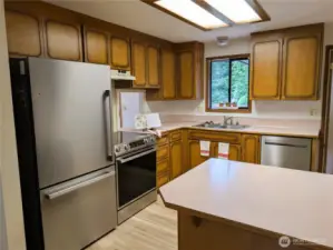 New Stainless Steel Appliances. #2407 Elliott Ave NW, Olympia, WA 98502