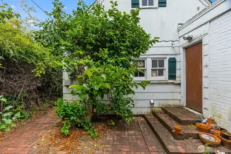 Private Courtyard Patio