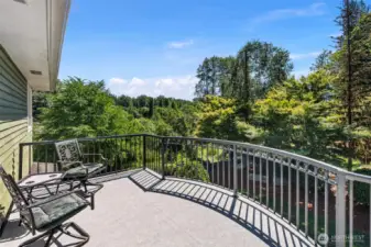 Deck off loft bedroom with gorgeous views of the gardens.