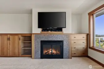 TV/fireplace