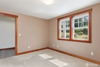 main floor additonal bedroom