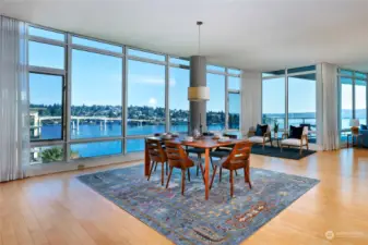 9'+ floor to ceiling windows!