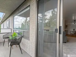 Private Deck