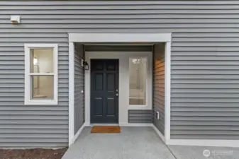 Photographs are for illustrative purposes only. Features, finishes, interior/exterior colors, landscaping and floorplan shown may vary from actual homes built.