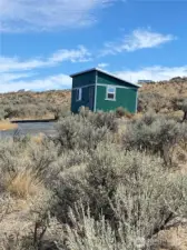 view closet to the driveway