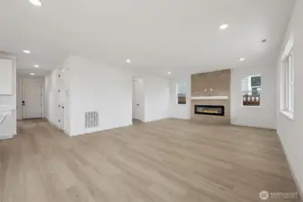 Actual Photos!! Ready to move in!
