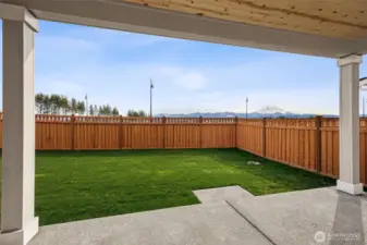 Actual Photos!! Ready to move in!