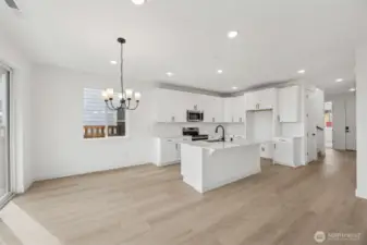 Actual Photos!! Ready to move in!