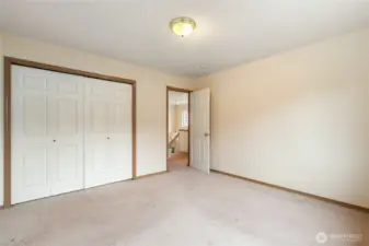 2nd bedroom