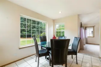 kitchen eating area