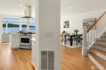 Open relaxed floor plan.  Refinished wood floors and new carpet in all 3 bedrooms.  Also fresh Benjamin Moore designer interior paint.