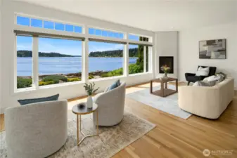 Sitting area off kitchen and next to patio.