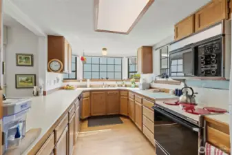 Bright Kitchen