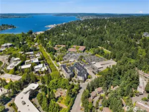 Prime location for Bellevue, Seattle, and Kirkland !