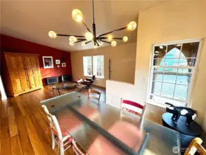 Kitchen w/eating space