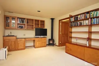 Primary suite -Library/TV room or Office Space