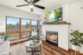 South Facing Unit with Great Sun Exposure