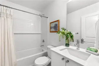 Upper floor guest bathroom