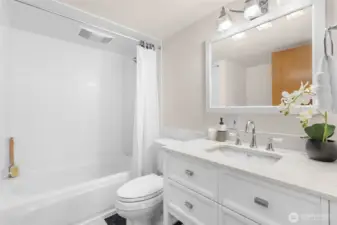 Full bath downstairs!